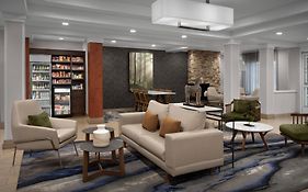 Fairfield Inn & Suites By Marriott Rogers